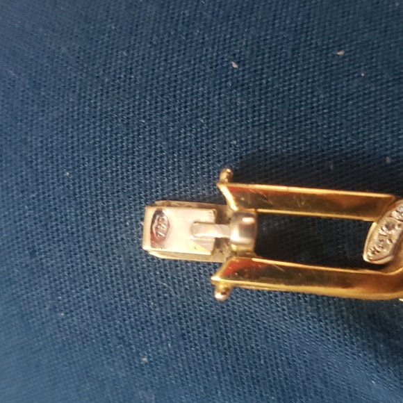 Baume and Merceir Geneve vintage watch..18k gold..... has 80pcs tiny diamonds... - Picture 7 of 16